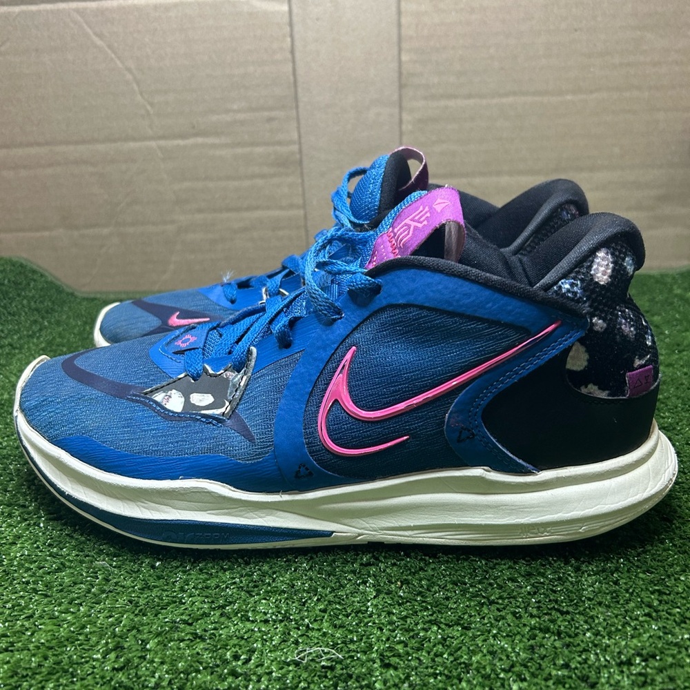 Size 9M- Nike Kyrie Low 5 Dark Marine Blue